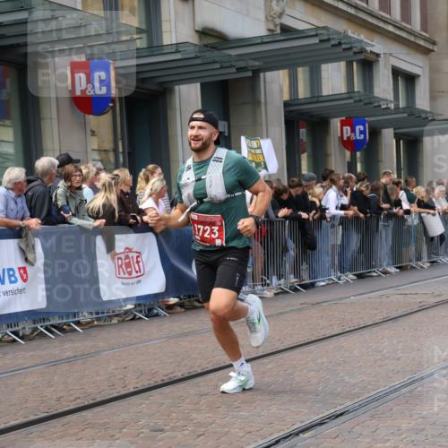 13.09.2026 - 21. swb-Marathon Bremen Strokosch-Dieckow http://msf.ph/oto/10430160 13.09.2026 13:10:09 Ziel 604, 640, 1181, 1277, 1554, 2605, 3959, 4727, 5152, 5532, 5620, 6267, 7881, 8033, 8064, 8709, 538, 567, 623, 957, 1723, 1975, 2020, 4781, 5627, 8835, 9277, 9804, 9817 meine-sportfotos.de