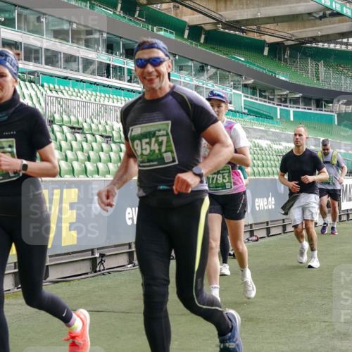 13.09.2026 - 21. swb-Marathon Bremen Michael Burmester http://msf.ph/oto/10430174 13.09.2026 13:27:40 Laufen im Stadion 111, 186, 202, 357, 364, 390, 478, 597, 726, 829, 833, 888, 925, 1077, 1220, 1412, 1473, 1496, 1608, 1700, 1769, 1958, 1961, 1984, 2236, 2273, 2309, 2388, 2404, 2428, 2502, 2507, 2542, 2574, 2576, 2582, 2592, 2725, 2748, 2817, 2875, 2876, 2923, 2965, 3045, 3047, 3050, 3061, 3073, 3084, 3184, 3219, 3359, 3540, 3589, 3592, 3629, 3694, 3756, 3826, 3885, 3907, 3978, 4108, 4238, 4457, 4660 meine-sportfotos.de