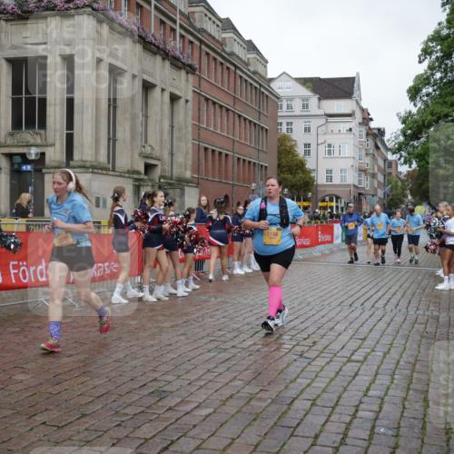 13.09.2026 - Kiel Lauf Yannick Fuchs http://msf.ph/oto/10430176 13.09.2026 11:12:18 Ziel 1000, 1580, 1782, 2118, 5249, 6051, 6053, 2950, 3580, 5156, 5227, 5387, 6965, 9296, 9572, 9661, 10397, 11713, 625, 1602, 2968, 3598, 9571, 11599, 12396, 141, 3580, 5156, 6729, 9260, 9784, 11756, 12053 meine-sportfotos.de