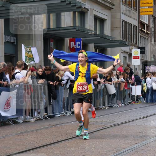 13.09.2026 - 21. swb-Marathon Bremen Strokosch-Dieckow http://msf.ph/oto/10430242 13.09.2026 13:10:13 Ziel 604, 640, 1181, 1277, 1554, 2605, 3959, 4727, 5066, 5152, 5532, 5620, 5648, 6267, 7881, 8033, 8064, 8709, 538, 623, 957, 2020, 4781, 5627, 8064, 8835, 9817 meine-sportfotos.de