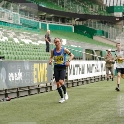13.09.2026 - 21. swb-Marathon Bremen Michael Burmester http://msf.ph/oto/10430290 13.09.2026 10:21:32 Laufen im Stadion 10244, 10261, 10262, 10302, 10818, 10926, 10961, 10994, 11067, 11068, 11083, 11142, 11176, 11512, 11619, 11738, 11854, 11916, 11944, 11964, 12289, 12324, 12413, 12456, 12513, 12520, 12540, 13505, 13514, 13535, 13540, 13548, 13551, 13558, 13559, 13568, 13575, 13583, 13587, 13588, 13590, 13605, 13606, 13608, 13619, 13633, 13636, 13637, 12457, 12458, 13504, 13510, 13522, 13533, 13534, 13536, 13543, 13554, 13561, 13564, 13579 meine-sportfotos.de