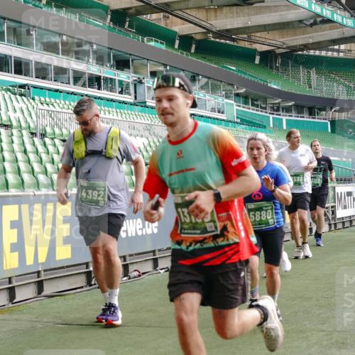 13.09.2026 - 21. swb-Marathon Bremen Michael Burmester http://msf.ph/oto/10430327 13.09.2026 13:27:46 Laufen im Stadion 111, 186, 357, 364, 390, 478, 597, 726, 829, 833, 888, 925, 1077, 1220, 1298, 1325, 1412, 1496, 1608, 1700, 1741, 1769, 1958, 1961, 1984, 2236, 2273, 2309, 2388, 2404, 2428, 2472, 2502, 2507, 2542, 2574, 2576, 2582, 2725, 2743, 2748, 2817, 2875, 2876, 2923, 2965, 3045, 3050, 3061, 3073, 3084, 3154, 3184, 3219, 3540, 3589, 3592, 3629, 3694, 3756, 3826, 3853, 3885, 3907, 3978, 4108, 4238, 4457, 4660 meine-sportfotos.de