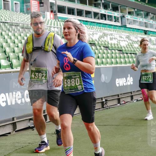 13.09.2026 - 21. swb-Marathon Bremen Michael Burmester http://msf.ph/oto/10430337 13.09.2026 13:27:47 Laufen im Stadion 111, 186, 357, 364, 390, 478, 597, 726, 829, 833, 888, 925, 1077, 1220, 1298, 1325, 1412, 1496, 1608, 1700, 1741, 1769, 1958, 1961, 1984, 2236, 2273, 2309, 2388, 2404, 2428, 2472, 2502, 2507, 2542, 2574, 2576, 2582, 2725, 2743, 2748, 2817, 2875, 2876, 2923, 2965, 3045, 3050, 3061, 3073, 3084, 3154, 3184, 3219, 3540, 3589, 3592, 3629, 3694, 3756, 3826, 3853, 3885, 3907, 3978, 4108, 4238, 4457, 4660 meine-sportfotos.de