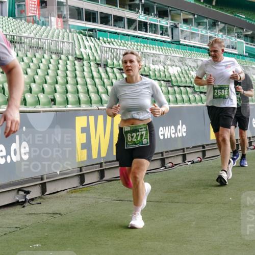 13.09.2026 - 21. swb-Marathon Bremen Michael Burmester http://msf.ph/oto/10430359 13.09.2026 13:27:49 Laufen im Stadion 111, 186, 220, 357, 364, 390, 478, 597, 726, 829, 833, 888, 925, 1077, 1220, 1298, 1325, 1412, 1496, 1608, 1700, 1741, 1769, 1958, 1961, 1984, 2236, 2273, 2309, 2365, 2388, 2404, 2428, 2472, 2502, 2507, 2542, 2574, 2576, 2582, 2725, 2743, 2748, 2817, 2875, 2876, 2923, 2965, 3045, 3050, 3061, 3073, 3084, 3154, 3184, 3219, 3540, 3589, 3592, 3629, 3694, 3756, 3826, 3853, 3885, 3907, 3978, 4108, 4238, 4457, 4660 meine-sportfotos.de