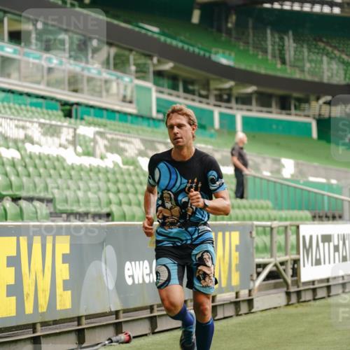 13.09.2026 - 21. swb-Marathon Bremen Michael Burmester http://msf.ph/oto/10430380 13.09.2026 10:21:37 Laufen im Stadion 10244, 10261, 10262, 10302, 10818, 10926, 10961, 10994, 11067, 11068, 11083, 11142, 11176, 11338, 11454, 11512, 11619, 11738, 11854, 11916, 11944, 11964, 12289, 12324, 12413, 12456, 12513, 12520, 12538, 12540, 13505, 13507, 13514, 13535, 13539, 13540, 13548, 13551, 13558, 13559, 13568, 13575, 13583, 13587, 13588, 13590, 13605, 13606, 13608, 13619, 13633, 13636, 13637, 12457, 12458, 13504, 13510, 13522, 13533, 13534, 13536, 13543, 13554, 13561, 13564 meine-sportfotos.de