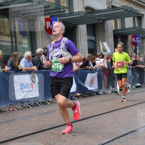 13.09.2026 - 21. swb-Marathon Bremen Strokosch-Dieckow http://msf.ph/oto/10430395 13.09.2026 13:10:21 Ziel 384, 640, 1181, 1277, 1385, 1498, 1554, 2347, 2605, 4727, 5066, 5152, 5155, 5168, 5314, 5387, 5620, 5648, 6267, 7115, 7881, 9659, 13248, 538, 604, 623, 957, 1277, 2020, 3959, 4781, 5532, 5627, 8033, 8064, 8709, 9817 meine-sportfotos.de
