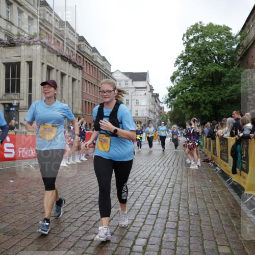13.09.2026 - Kiel Lauf Yannick Fuchs http://msf.ph/oto/10430463 13.09.2026 11:13:11 Ziel 2696, 3882, 5472, 11369, 1168, 1602, 2827, 3598, 3622, 4461, 4899, 5027, 5061, 7065, 9300, 9799, 12193, 12396, 2290, 2607, 4299, 6237, 9860, 10432, 11210, 11666, 12234, 1602, 3598, 9300, 9571, 11599, 12396 meine-sportfotos.de