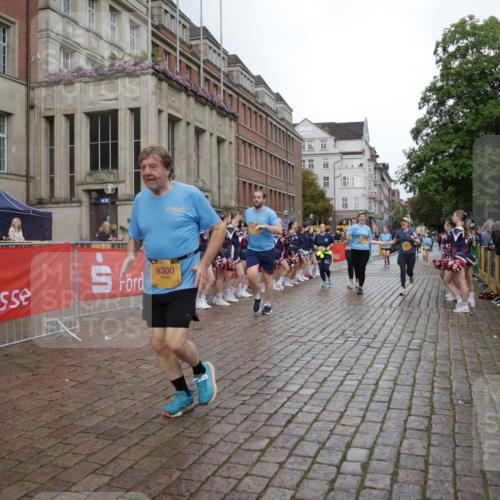 13.09.2026 - Kiel Lauf Yannick Fuchs http://msf.ph/oto/10430484 13.09.2026 11:13:13 Ziel 2696, 3882, 5472, 11369, 1168, 2827, 3622, 4461, 4899, 5027, 5061, 7065, 9300, 9799, 12193, 328, 2290, 2607, 4299, 6237, 8492, 9860, 10432, 11210, 11666, 12234, 1602, 3598, 5027, 9300, 9571, 11599, 12396 meine-sportfotos.de