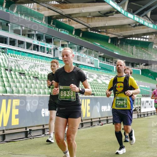 13.09.2026 - 21. swb-Marathon Bremen Michael Burmester http://msf.ph/oto/10430509 13.09.2026 13:03:50 Laufen im Stadion 209, 210, 488, 534, 565, 596, 725, 762, 881, 936, 940, 1014, 1343, 1373, 1456, 1458, 1460, 1479, 1611, 1649, 1653, 1771, 2223, 2276, 2364, 2369, 2421, 2430, 2434, 2452, 2513, 2625, 2779, 2851, 2872, 2891, 2900, 2910, 2934, 2957, 2977, 3028, 3114, 3135, 3217, 3258, 3360, 3402, 3419, 3425, 3454, 3460, 3496, 3510, 3521, 3576, 3579, 3585, 3597, 3618, 3796, 3846, 3852, 3859, 3893, 3909, 3938, 3970, 3983, 4077, 4133, 4506, 4558, 242 meine-sportfotos.de