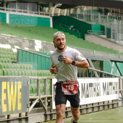 13.09.2026 - 21. swb-Marathon Bremen Michael Burmester http://msf.ph/oto/10430519 13.09.2026 12:22:45 Laufen im Stadion 129, 236, 642, 1567, 1238 meine-sportfotos.de
