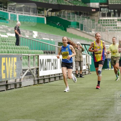 13.09.2026 - 21. swb-Marathon Bremen Michael Burmester http://msf.ph/oto/10430574 13.09.2026 10:21:51 Laufen im Stadion 10244, 10261, 10262, 10302, 10818, 10926, 10961, 11067, 11068, 11083, 11142, 11338, 11454, 11619, 11738, 11854, 11916, 11944, 11964, 12003, 12289, 12324, 12456, 12513, 12520, 12538, 12540, 13507, 13514, 13519, 13535, 13539, 13548, 13551, 13553, 13559, 13568, 13575, 13583, 13584, 13587, 13590, 13606, 13608, 13619, 13636, 13637, 13641, 10475, 11481, 11652, 12457, 12458, 13504, 13522, 13533, 13534, 13536, 13543, 13554, 13561, 13564 meine-sportfotos.de