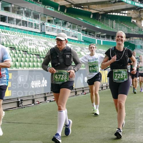 13.09.2026 - 21. swb-Marathon Bremen Michael Burmester http://msf.ph/oto/10430575 13.09.2026 13:28:01 Laufen im Stadion 111, 186, 220, 357, 364, 390, 478, 597, 726, 829, 833, 888, 925, 1079, 1220, 1298, 1325, 1412, 1496, 1608, 1700, 1741, 1769, 1777, 1958, 1961, 1984, 2236, 2273, 2309, 2365, 2388, 2404, 2428, 2472, 2502, 2507, 2542, 2574, 2582, 2593, 2725, 2743, 2748, 2875, 2876, 2923, 3045, 3050, 3061, 3073, 3084, 3154, 3184, 3219, 3540, 3589, 3592, 3595, 3694, 3756, 3798, 3826, 3853, 3885, 3907, 3978, 3987, 4108, 4238, 4457, 4660 meine-sportfotos.de