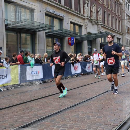 13.09.2026 - 21. swb-Marathon Bremen Strokosch-Dieckow http://msf.ph/oto/10430588 13.09.2026 13:10:32 Ziel 384, 697, 1181, 1385, 1498, 1554, 2021, 2347, 2759, 4023, 4475, 4571, 4727, 5066, 5079, 5152, 5155, 5168, 5314, 5387, 5648, 6657, 7115, 7136, 9622, 9659, 13248, 604, 640, 957, 1181, 1277, 2605, 3959, 4727, 5532, 5620, 6267, 7881, 8033, 8064, 8709 meine-sportfotos.de