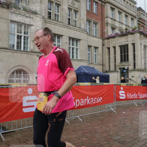 13.09.2026 - Kiel Lauf Yannick Fuchs http://msf.ph/oto/10430607 13.09.2026 11:13:29 Ziel 328, 2290, 2607, 4299, 6237, 8492, 9860, 10432, 11210, 11666, 12234, 2696, 3882, 5061, 5472, 7065, 11369, 4575, 8831, 9552, 9553, 9787, 10660, 1168, 3622, 7065, 9799 meine-sportfotos.de