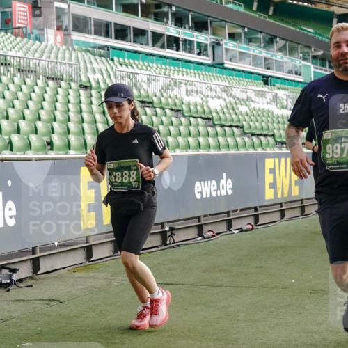 13.09.2026 - 21. swb-Marathon Bremen Michael Burmester http://msf.ph/oto/10430612 13.09.2026 13:28:04 Laufen im Stadion 111, 186, 220, 357, 364, 390, 478, 597, 726, 829, 888, 925, 1079, 1220, 1298, 1325, 1412, 1496, 1608, 1700, 1741, 1769, 1777, 1958, 1961, 1984, 2236, 2309, 2365, 2388, 2404, 2472, 2502, 2507, 2542, 2574, 2582, 2593, 2725, 2743, 2748, 2868, 2875, 2876, 2923, 3045, 3050, 3061, 3073, 3084, 3154, 3184, 3219, 3540, 3589, 3592, 3595, 3694, 3756, 3798, 3826, 3853, 3885, 3907, 3978, 3987, 4108, 4238, 4457, 4660 meine-sportfotos.de