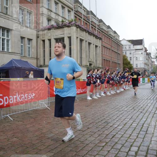 13.09.2026 - Kiel Lauf Yannick Fuchs http://msf.ph/oto/10430648 13.09.2026 11:13:34 Ziel 328, 2290, 2607, 4299, 8492, 9787, 9860, 11210, 12234, 2696, 3882, 5061, 5472, 6237, 10432, 11369, 11666, 4575, 8831, 9552, 9553, 10660, 5061, 7065 meine-sportfotos.de