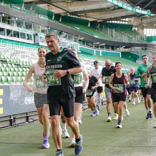 13.09.2026 - 21. swb-Marathon Bremen Michael Burmester http://msf.ph/oto/10430649 13.09.2026 13:28:07 Laufen im Stadion 111, 186, 220, 357, 364, 478, 597, 726, 829, 888, 925, 1079, 1220, 1298, 1325, 1412, 1496, 1608, 1700, 1741, 1769, 1777, 1958, 1961, 1984, 2236, 2309, 2365, 2388, 2404, 2472, 2502, 2507, 2542, 2574, 2582, 2593, 2725, 2743, 2748, 2868, 2875, 2876, 2923, 2991, 3045, 3050, 3061, 3073, 3154, 3184, 3219, 3540, 3589, 3592, 3595, 3678, 3694, 3756, 3798, 3826, 3853, 3885, 3907, 3978, 3987, 4108, 4238, 4457, 4660 meine-sportfotos.de