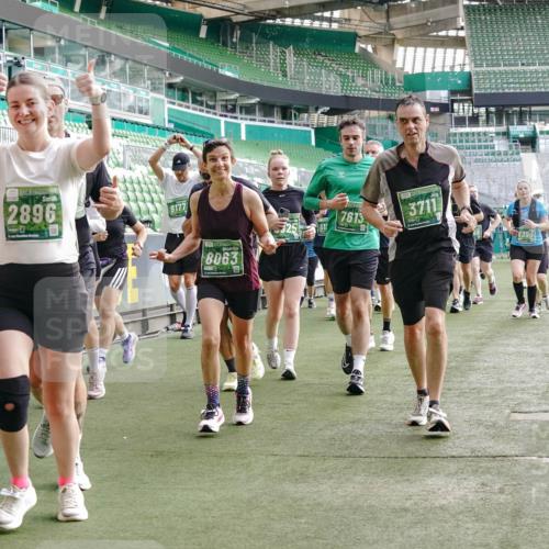 13.09.2026 - 21. swb-Marathon Bremen Michael Burmester http://msf.ph/oto/10430670 13.09.2026 13:28:07 Laufen im Stadion 111, 186, 220, 357, 364, 478, 597, 726, 829, 888, 925, 1079, 1220, 1298, 1325, 1412, 1496, 1608, 1700, 1741, 1769, 1777, 1958, 1961, 1984, 2236, 2309, 2365, 2388, 2404, 2472, 2502, 2507, 2542, 2574, 2582, 2593, 2725, 2743, 2748, 2868, 2875, 2876, 2923, 2991, 3045, 3050, 3061, 3073, 3154, 3184, 3219, 3540, 3589, 3592, 3595, 3678, 3694, 3756, 3798, 3826, 3853, 3885, 3907, 3978, 3987, 4108, 4238, 4457, 4660 meine-sportfotos.de