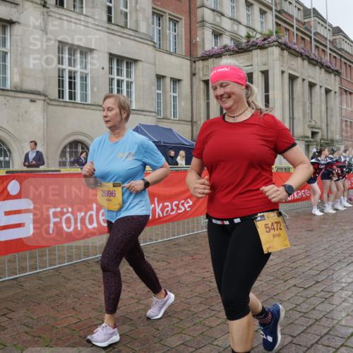 13.09.2026 - Kiel Lauf Yannick Fuchs http://msf.ph/oto/10430695 13.09.2026 11:13:44 Ziel 4575, 8831, 9552, 9553, 9787, 10660, 328, 2290, 2607, 2696, 4299, 5472, 6237, 8492, 9860, 10432, 11210, 11666, 12234, 2696, 3882, 5472, 11369 meine-sportfotos.de