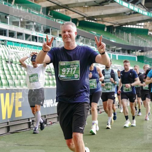 13.09.2026 - 21. swb-Marathon Bremen Michael Burmester http://msf.ph/oto/10430730 13.09.2026 13:28:12 Laufen im Stadion 111, 186, 220, 357, 364, 478, 597, 726, 829, 888, 925, 1079, 1220, 1298, 1325, 1412, 1496, 1608, 1700, 1741, 1769, 1777, 1958, 1961, 1984, 2236, 2365, 2388, 2404, 2472, 2502, 2507, 2542, 2574, 2593, 2725, 2743, 2748, 2868, 2875, 2876, 2923, 2924, 2991, 3045, 3050, 3061, 3073, 3154, 3184, 3219, 3321, 3540, 3589, 3592, 3594, 3595, 3678, 3694, 3756, 3798, 3826, 3853, 3885, 3907, 3978, 3987, 4108, 4238, 4457, 4660 meine-sportfotos.de