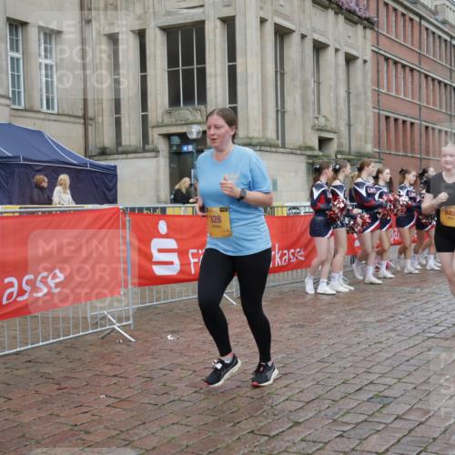 13.09.2026 - Kiel Lauf Yannick Fuchs http://msf.ph/oto/10430815 13.09.2026 11:14:06 Ziel 397, 489, 9272, 9873, 328, 4575, 8492, 8831, 9552, 9553, 9787, 10660, 1338, 3278, 5478, 328, 2290, 2607, 4299, 8492, 9860, 11210, 12234 meine-sportfotos.de