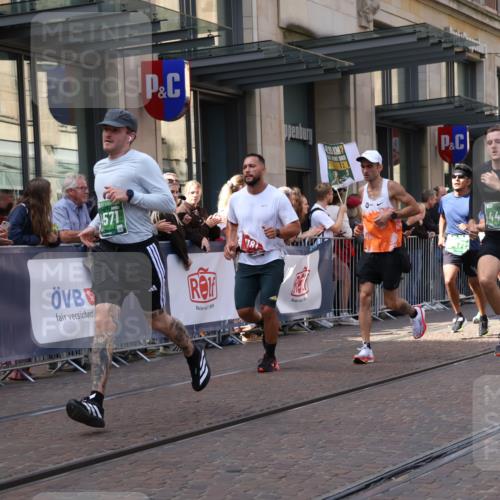 13.09.2026 - 21. swb-Marathon Bremen Strokosch-Dieckow http://msf.ph/oto/10430832 13.09.2026 13:10:45 Ziel 335, 384, 697, 1349, 2021, 2087, 2759, 3440, 3448, 3484, 3647, 4023, 4429, 4475, 4571, 5079, 5168, 5314, 6471, 6657, 7115, 7136, 8183, 8474, 9410, 9618, 9622, 9762, 384, 640, 1181, 1277, 1385, 1498, 1554, 2347, 2605, 4727, 5066, 5152, 5155, 5168, 5387, 5620, 5648, 6267, 7115, 7881, 9659, 13248 meine-sportfotos.de