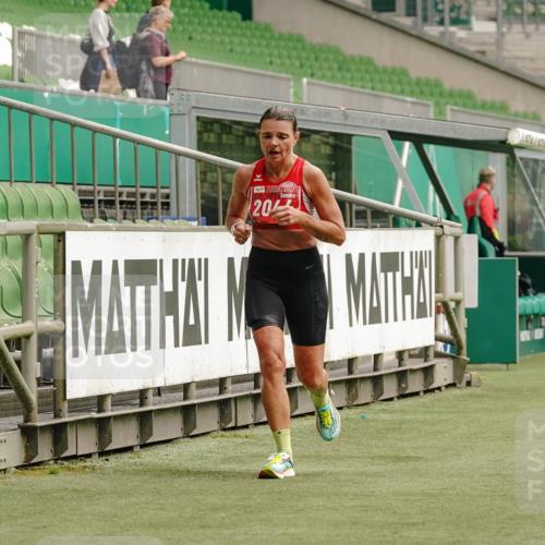 13.09.2026 - 21. swb-Marathon Bremen Michael Burmester http://msf.ph/oto/10430863 13.09.2026 12:25:29 Laufen im Stadion 149, 447, 814, 875, 968, 1187, 1313, 1544, 1840, 2044, 2143, 236, 642, 1957 meine-sportfotos.de
