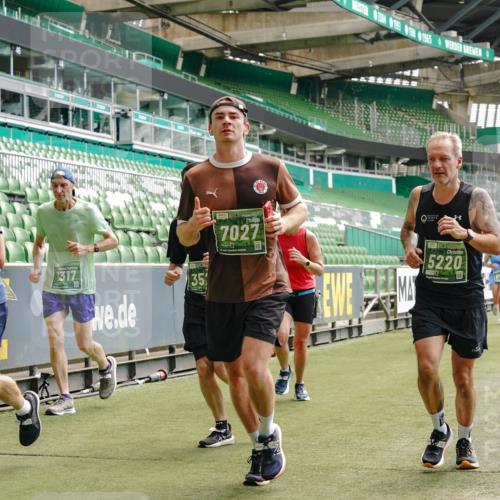 13.09.2026 - 21. swb-Marathon Bremen Michael Burmester http://msf.ph/oto/10430909 13.09.2026 13:03:59 Laufen im Stadion 209, 210, 488, 534, 565, 596, 725, 762, 881, 940, 1014, 1343, 1373, 1456, 1458, 1460, 1479, 1611, 1649, 1653, 1687, 1771, 2223, 2276, 2364, 2369, 2421, 2430, 2434, 2452, 2513, 2625, 2779, 2851, 2872, 2891, 2900, 2910, 2934, 2957, 2977, 3028, 3114, 3135, 3217, 3258, 3360, 3402, 3419, 3425, 3454, 3460, 3496, 3510, 3521, 3576, 3579, 3585, 3597, 3618, 3796, 3846, 3859, 3893, 3909, 3938, 3970, 3983, 4077, 4133, 4558, 242 meine-sportfotos.de
