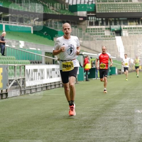 13.09.2026 - 21. swb-Marathon Bremen Michael Burmester http://msf.ph/oto/10430978 13.09.2026 10:22:08 Laufen im Stadion 10244, 10302, 10441, 10926, 10961, 11083, 11142, 11338, 11454, 11619, 11738, 11854, 11916, 11944, 11964, 12003, 12289, 12370, 12456, 12513, 12520, 12538, 13507, 13513, 13514, 13519, 13535, 13539, 13548, 13551, 13553, 13559, 13568, 13575, 13584, 13587, 13606, 13608, 13616, 13636, 13641, 10366, 10475, 11481, 11652, 12457, 12458, 13504, 13530, 13533, 13534, 13536, 13541, 13543, 13554, 13564 meine-sportfotos.de