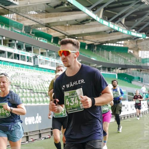 13.09.2026 - 21. swb-Marathon Bremen Michael Burmester http://msf.ph/oto/10431019 13.09.2026 13:28:33 Laufen im Stadion 111, 220, 357, 422, 476, 478, 597, 685, 726, 729, 754, 829, 888, 925, 986, 1079, 1220, 1298, 1325, 1384, 1412, 1496, 1608, 1615, 1741, 1769, 1777, 1958, 1961, 1984, 2236, 2326, 2365, 2472, 2502, 2507, 2574, 2593, 2725, 2743, 2862, 2868, 2875, 2876, 2923, 2924, 2991, 3020, 3045, 3061, 3073, 3154, 3184, 3219, 3238, 3274, 3321, 3361, 3589, 3592, 3594, 3595, 3678, 3694, 3755, 3798, 3826, 3853, 3885, 3907, 3953, 3965, 3971, 3978, 3987, 4011, 4108, 4238, 4457, 4660 meine-sportfotos.de