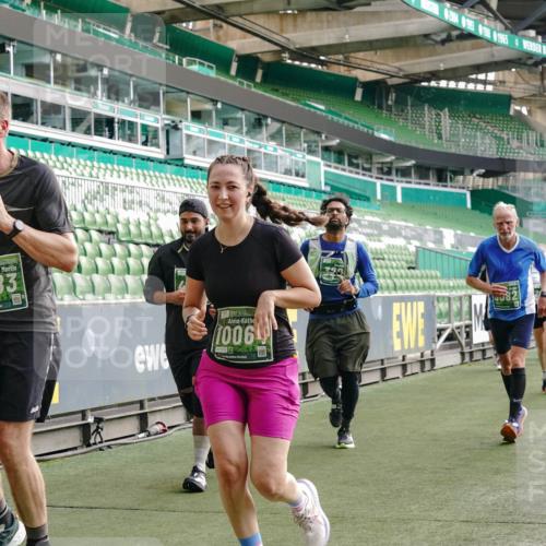 13.09.2026 - 21. swb-Marathon Bremen Michael Burmester http://msf.ph/oto/10431039 13.09.2026 13:28:35 Laufen im Stadion 111, 220, 357, 422, 476, 478, 597, 685, 726, 729, 754, 829, 888, 925, 986, 1079, 1220, 1298, 1325, 1384, 1412, 1496, 1608, 1615, 1741, 1769, 1777, 1958, 1961, 1984, 2236, 2326, 2365, 2472, 2502, 2574, 2593, 2725, 2743, 2862, 2868, 2875, 2876, 2923, 2924, 2991, 3020, 3045, 3061, 3073, 3129, 3154, 3184, 3219, 3238, 3274, 3321, 3361, 3589, 3592, 3594, 3595, 3678, 3694, 3755, 3758, 3798, 3826, 3853, 3885, 3907, 3953, 3965, 3971, 3978, 3987, 4011, 4108, 4238, 4457, 4660 meine-sportfotos.de
