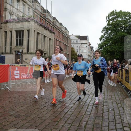 13.09.2026 - Kiel Lauf Yannick Fuchs http://msf.ph/oto/10431044 13.09.2026 11:15:05 Ziel 2092, 10116, 10124, 270, 2520, 3706, 3707, 3708, 5601, 6378, 6783, 6806, 6905, 7787, 9273, 10278, 11482, 155, 2401, 270, 283, 1338, 1339, 2520, 6806, 7998, 10278 meine-sportfotos.de