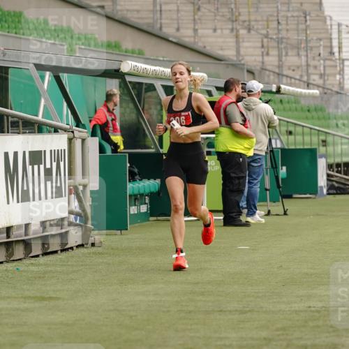 13.09.2026 - 21. swb-Marathon Bremen Michael Burmester http://msf.ph/oto/10431059 13.09.2026 12:26:08 Laufen im Stadion 206, 322, 447, 814, 841, 875, 968, 1187, 1313, 1544, 1840, 2044, 2143, 129, 236, 1567 meine-sportfotos.de