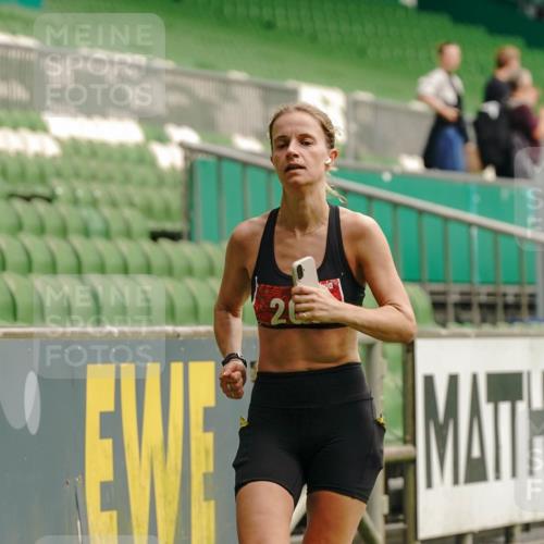 13.09.2026 - 21. swb-Marathon Bremen Michael Burmester http://msf.ph/oto/10431091 13.09.2026 12:26:12 Laufen im Stadion 206, 238, 322, 447, 814, 841, 875, 968, 1187, 1313, 1840, 2044, 2143, 129, 236, 1567 meine-sportfotos.de