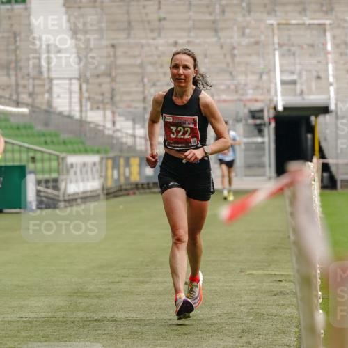 13.09.2026 - 21. swb-Marathon Bremen Michael Burmester http://msf.ph/oto/10431103 13.09.2026 12:26:16 Laufen im Stadion 206, 238, 322, 447, 814, 841, 875, 968, 1187, 1313, 1840, 2044, 2143, 129, 236, 798, 1567 meine-sportfotos.de