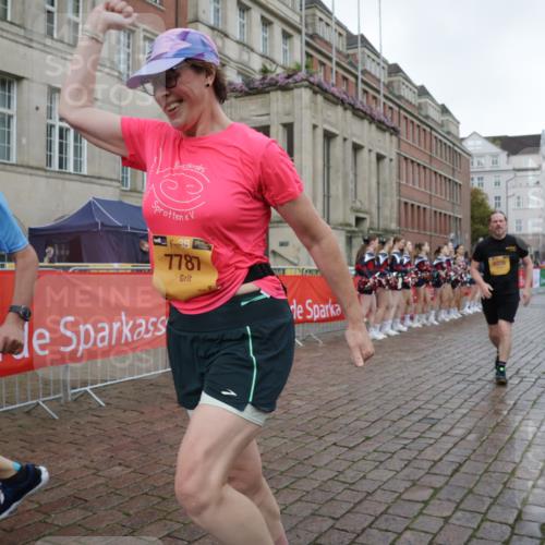 13.09.2026 - Kiel Lauf Yannick Fuchs http://msf.ph/oto/10431104 13.09.2026 11:15:10 Ziel 2092, 10116, 10124, 3706, 3707, 3708, 5601, 6378, 6783, 6905, 7787, 9273, 10116, 10124, 11482, 155, 2401, 5327, 11871, 270, 283, 1339, 2520, 6378, 6783, 6806, 7787, 7998, 10278 meine-sportfotos.de