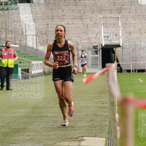 13.09.2026 - 21. swb-Marathon Bremen Michael Burmester http://msf.ph/oto/10431113 13.09.2026 12:26:17 Laufen im Stadion 206, 238, 322, 447, 814, 841, 875, 968, 1187, 1313, 1840, 2044, 2143, 129, 236, 798, 1567 meine-sportfotos.de