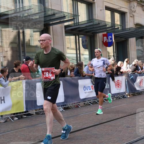 13.09.2026 - 21. swb-Marathon Bremen Strokosch-Dieckow http://msf.ph/oto/10431166 13.09.2026 13:11:00 Ziel 382, 1349, 2087, 3440, 3448, 3484, 3647, 3899, 4429, 6274, 8474, 9291, 9410, 9618, 9762, 335, 384, 697, 1385, 1498, 2021, 2347, 2759, 4023, 4475, 4571, 5066, 5079, 5155, 5168, 5314, 5387, 5648, 6471, 6657, 7115, 7136, 8183, 9410, 9622, 9659, 13248 meine-sportfotos.de
