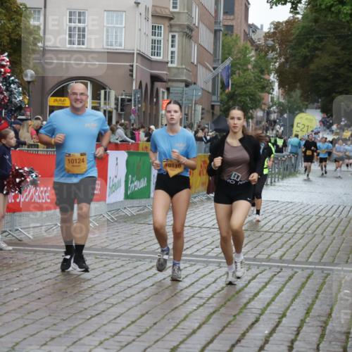 13.09.2026 - Kiel Lauf Yannick Fuchs http://msf.ph/oto/10431223 13.09.2026 11:15:29 Ziel 155, 1246, 2401, 3087, 5327, 11871, 12831, 12832, 12833, 12834, 2092, 2401, 10116, 10124, 9175, 5601, 9273 meine-sportfotos.de