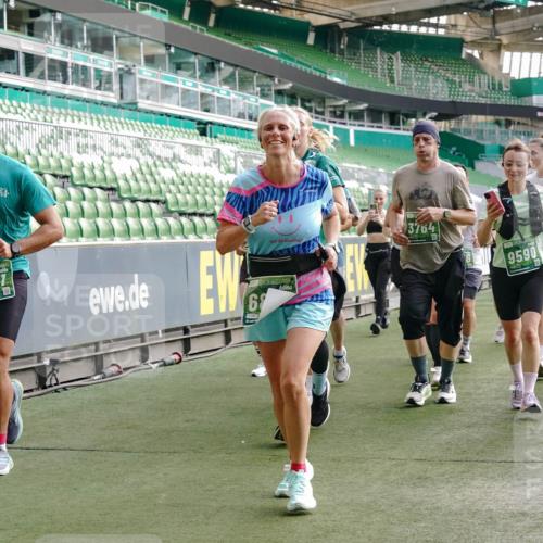 13.09.2026 - 21. swb-Marathon Bremen Michael Burmester http://msf.ph/oto/10431232 13.09.2026 13:28:43 Laufen im Stadion 111, 220, 357, 422, 476, 478, 597, 685, 726, 729, 754, 829, 888, 925, 986, 1079, 1220, 1298, 1325, 1384, 1496, 1608, 1615, 1741, 1769, 1777, 1958, 1961, 1984, 2236, 2326, 2365, 2436, 2472, 2502, 2574, 2593, 2725, 2740, 2743, 2862, 2868, 2876, 2924, 2991, 3020, 3061, 3073, 3129, 3154, 3219, 3238, 3274, 3321, 3361, 3589, 3592, 3594, 3595, 3605, 3678, 3694, 3755, 3758, 3798, 3826, 3853, 3885, 3907, 3953, 3965, 3971, 3978, 3987, 4011, 4108, 4238, 4457, 4660 meine-sportfotos.de