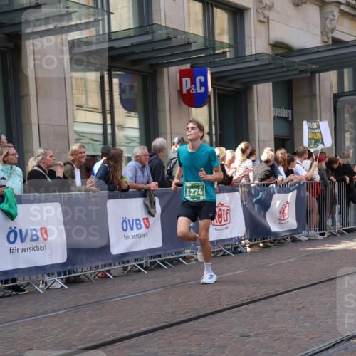 13.09.2026 - 21. swb-Marathon Bremen Strokosch-Dieckow http://msf.ph/oto/10431247 13.09.2026 13:11:04 Ziel 382, 1349, 2087, 3440, 3448, 3484, 3899, 4429, 6274, 7109, 8474, 8982, 9291, 9618, 9762, 335, 384, 697, 1385, 1498, 2021, 2347, 2759, 3484, 3647, 4023, 4475, 4571, 5079, 5155, 5168, 5314, 5387, 6471, 6657, 7115, 7136, 8183, 9410, 9622, 9659, 13248 meine-sportfotos.de
