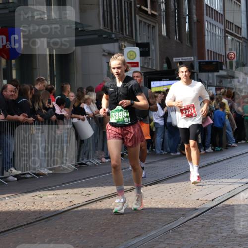 13.09.2026 - 21. swb-Marathon Bremen Strokosch-Dieckow http://msf.ph/oto/10431275 13.09.2026 13:11:06 Ziel 382, 1349, 2087, 3440, 3448, 3899, 6274, 7109, 8474, 8982, 9291, 9618, 9762, 335, 384, 697, 1385, 2021, 2759, 3448, 3484, 3647, 4023, 4429, 4475, 4571, 5079, 5155, 5168, 5314, 5387, 6471, 6657, 7115, 7136, 8183, 9410, 9622, 9659, 13248 meine-sportfotos.de