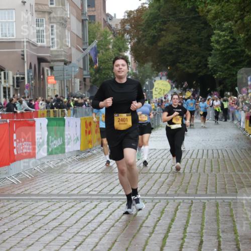 13.09.2026 - Kiel Lauf Yannick Fuchs http://msf.ph/oto/10431297 13.09.2026 11:15:49 Ziel 2414, 4309, 4571, 9175, 9708, 155, 1246, 2401, 3087, 5327, 11871, 12831, 12832, 12833, 12834, 1605, 2511, 3196, 4216, 9204, 9348, 2092 meine-sportfotos.de