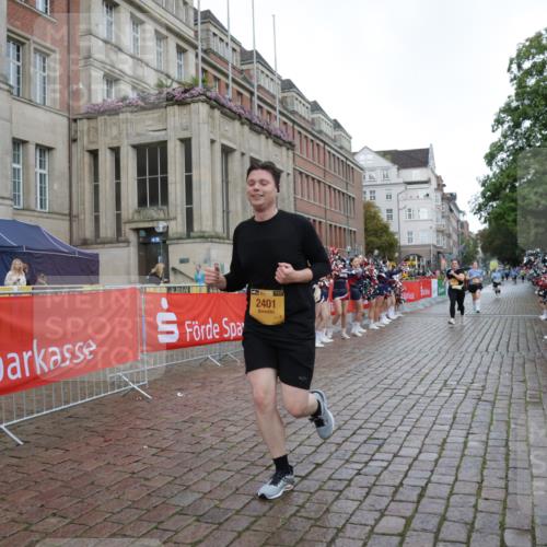 13.09.2026 - Kiel Lauf Yannick Fuchs http://msf.ph/oto/10431322 13.09.2026 11:15:53 Ziel 1605, 2414, 4309, 4571, 9175, 9348, 9708, 155, 1246, 2401, 3087, 5327, 11871, 12831, 12832, 12833, 12834, 1391, 2511, 3196, 4216, 6211, 9204, 9484, 2401 meine-sportfotos.de