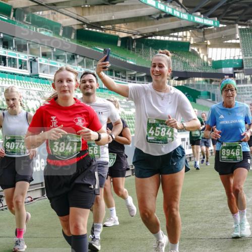 13.09.2026 - 21. swb-Marathon Bremen Michael Burmester http://msf.ph/oto/10431325 13.09.2026 13:28:45 Laufen im Stadion 111, 220, 357, 422, 476, 478, 597, 685, 726, 729, 754, 829, 888, 925, 986, 1079, 1220, 1298, 1325, 1384, 1496, 1608, 1615, 1741, 1769, 1777, 1958, 1984, 2236, 2326, 2365, 2436, 2472, 2502, 2574, 2593, 2740, 2743, 2862, 2868, 2876, 2924, 2991, 3020, 3061, 3073, 3129, 3154, 3219, 3238, 3274, 3321, 3361, 3589, 3594, 3595, 3605, 3678, 3694, 3755, 3758, 3798, 3826, 3853, 3885, 3907, 3953, 3965, 3971, 3978, 3987, 4011, 4108, 4238, 4457, 4660 meine-sportfotos.de