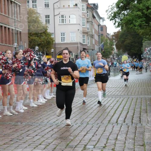 13.09.2026 - Kiel Lauf Yannick Fuchs http://msf.ph/oto/10431334 13.09.2026 11:15:55 Ziel 1605, 2414, 4309, 4571, 9204, 9348, 9708, 155, 1246, 3087, 5327, 9175, 11871, 12831, 12832, 12833, 12834, 1391, 2511, 3196, 4216, 5714, 6211, 9484, 12556, 2401 meine-sportfotos.de