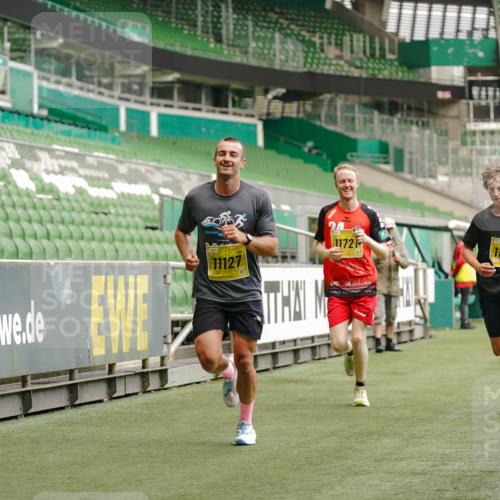 13.09.2026 - 21. swb-Marathon Bremen Michael Burmester http://msf.ph/oto/10431352 13.09.2026 10:22:39 Laufen im Stadion 10244, 10302, 10441, 10575, 10926, 11083, 11127, 11142, 11198, 11227, 11338, 11454, 11619, 11713, 11721, 11738, 11854, 11916, 11944, 12003, 12053, 12209, 12339, 12370, 12395, 12456, 12520, 12538, 13507, 13513, 13519, 13535, 13539, 13548, 13551, 13553, 13556, 13559, 13563, 13568, 13575, 13584, 13587, 13606, 13608, 13616, 13636, 13641, 13642, 10366, 10475, 11481, 11652, 12457, 13530, 13533, 13534, 13536, 13541, 13543, 13554, 13564 meine-sportfotos.de