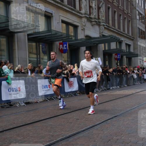13.09.2026 - 21. swb-Marathon Bremen Strokosch-Dieckow http://msf.ph/oto/10431353 13.09.2026 13:11:10 Ziel 382, 1349, 2087, 3899, 6274, 7109, 8982, 9291, 9618, 335, 384, 697, 1349, 2021, 2087, 2759, 3440, 3448, 3484, 3647, 4023, 4429, 4475, 4571, 5079, 5168, 5314, 6471, 6657, 7115, 7136, 8183, 8474, 9410, 9618, 9622, 9762 meine-sportfotos.de