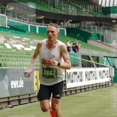 13.09.2026 - 21. swb-Marathon Bremen Michael Burmester http://msf.ph/oto/10431385 13.09.2026 12:27:03 Laufen im Stadion 103, 206, 238, 322, 420, 447, 841, 875, 1187, 1352, 1840, 2032, 2044, 2143, 4264, 129, 149, 236, 289, 798, 1483, 1490, 1567 meine-sportfotos.de