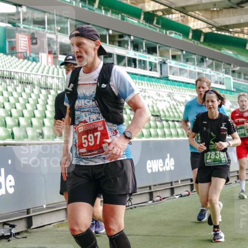 13.09.2026 - 21. swb-Marathon Bremen Michael Burmester http://msf.ph/oto/10431439 13.09.2026 13:28:53 Laufen im Stadion 111, 220, 357, 422, 476, 478, 597, 685, 726, 729, 754, 829, 888, 925, 986, 1079, 1217, 1220, 1270, 1298, 1325, 1384, 1496, 1615, 1741, 1769, 1777, 1958, 1984, 2236, 2238, 2326, 2365, 2436, 2472, 2502, 2546, 2574, 2593, 2740, 2743, 2830, 2862, 2868, 2876, 2924, 2991, 3020, 3053, 3061, 3129, 3154, 3219, 3238, 3274, 3321, 3361, 3563, 3589, 3594, 3595, 3605, 3678, 3694, 3755, 3758, 3798, 3826, 3853, 3885, 3907, 3953, 3965, 3971, 3978, 3987, 4011, 4108, 4238, 4457, 4660 meine-sportfotos.de